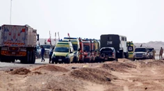 Najmenej 55 egyptských vojakov zahynulo pri útoku militantov v púšti