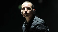 Hudobný svet smúti. Hviezdy reagujú na smrť speváka z Linkin Park