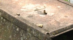 Boj o život! Muž strieľal na svoju ženu, syna aj vnuka