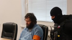 Sériový vrah spod Tatier tvrdí, že sa do neho prevtelil vlkolak. V jeho živote je však viac bizarností