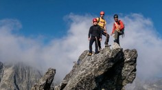 Prvý Slovák, ktorý zoskočil padákom z Kilimandžára. Na hory sa s nami vybral Patrik Erdély