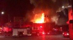 Polícia má obavy, že po požiari na koncerte môže byť až 40 mŕtvych