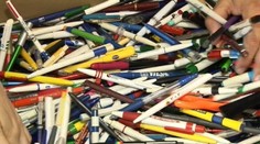 Vlastní úžasnú zbierku pier. Neuveríte, koľko ich doma má