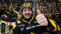 Boj o NHL začína. Expert sa pri Slovákovom prestupe zasmial, čoskoro však môže hrať s Crosbym