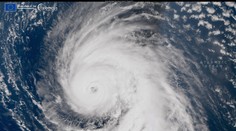 Na Európu sa ženie hurikán Kirk, ktorý môže priniesť aj tornáda. Zhoršené počasie zasiahne aj Slovensko