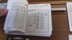 Žiaci už mesiace robia testy v autoškolách po novom. Systém je vraj dobrý, no otázky zastarané