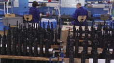 Vojna na Ukrajine má už teraz jedného víťaza, fabriky na výrobu zbraní zaznamenávajú rekordné tržby