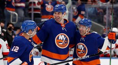 Chára asistoval, Islanders zdolali Philadelphiu 4:3