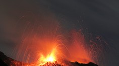 Na malom ostrove v Japonsku vybuchla sopka