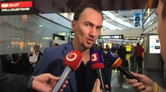 Slovenskí hokejisti po prílete odpovedali na otázky novinárov