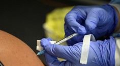 Európska komisia: Viac ako polovica dospelých v EÚ je úplne zaočkovaná