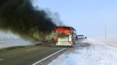 Pri požiari autobusu v Kazachstane uhorelo 52 ľudí