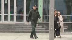 Študentku Lauru, ktorú obvinili zo šírenia poplašnej správy na univerzite, plánuje škola vylúčiť