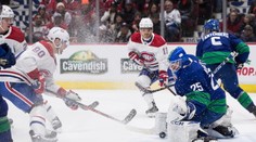 Tatar gólom zariadil výhru Montrealu nad Vancouverom, Svečnikov dal ďalší parádny gól