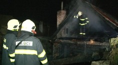 Kým zarábali v Anglicku, doma im oheň zobral dom