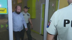 Lekár z Lučenca údajne ordinoval opitý: Teraz sa postavil pred sudcu