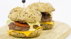 RECEPT NA DNES: Beef Bacon Cheeseburger