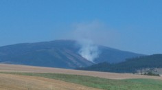 Na Orave museli pre požiar nasadiť vrtuľník. Rozšíril sa aj do Poľska