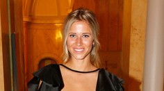 Jágrova priateľka ozdobou večera. Po škandále ohúrila v priesvitných šatách