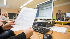 Kampaň pred sobotňajšími voľbami sa končí, začína sa moratórium