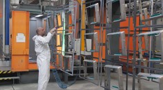 Tolerovaný podvod na pracujúcich. Desaťtisíce ľudí sa ocitli v pasci zamestnávateľa