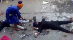 Rana ako hrom. Muž udrel dobrovoľníka kladivom do hlavy