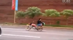 Najarogantnejší motocyklista na svete