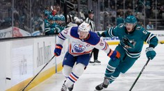 Frajer na záver: Aj najväčšia hviezda si môže vybrať slabšiu chvíľku. McDavid nevyužil veľkú šancu, zlyhal aj Zadina