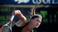 Schmiedlová postúpila do 3. kola dvojhry, čaká ju Kvitová