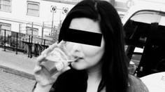 Smutný osud mladej Češky. Roky ju zneužíval otčim, skočila pod metro