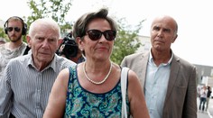 Muža, ktorého vo Francúzsku odpojili od prístrojov, môžu pochovať