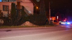 Do muža v Rožňave vpálilo auto, keď stál pred domom. Krátko na to zomrel