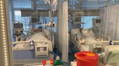 Z posledných síl prosia, aby ich zachránili. V galantskej nemocnici zomrie na COVID denne 5 ľudí