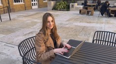 Sofia študuje na prestížnej Londýnskej univerzite. Venuje sa téme, ktorá teraz zaujíma celý svet