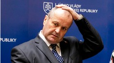 Minister Gajdoš dostal od premiéra Pellegriniho žltú kartu:  Bez ohľadu na to, čo si kto myslí!