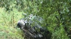 Vodič z Rožňavy prešiel autom cez koľaje, zišiel z cesty a zomrel