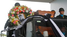 Počas operácie na záchranu chlapcov z jaskyne zomrel potápač. Došiel mu kyslík