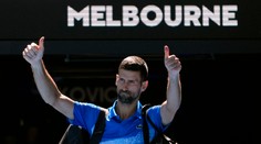 VIDEO: Rekordný grandslamový titul z toho nebude. Novak Djokovič si pri odchode vypočul bučanie fanúšikov