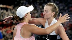 Druhou semifinalistkou Australian Open sa stala Kvitová, domáca Bartyová neuhrala ani set