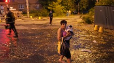 Kyjev opäť pod paľbou: Ruský útok si vyžiadal najmenej dve obete a 13 zranených