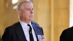 Kráľ Karol III. urobil voči bratovi ústupok. Toto je jediné, čo Andrewovi ponechal