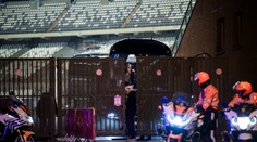 Polícia postrelila páchateľa z Bruselu, skonal v nemocnici. O osude zápasu UEFA neinformovala