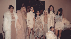 Kardashianky od najstaršej po najmladšiu. V okázalom luxuse!