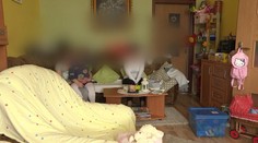 Muž ju vraj vydieraním dostal z bytu. Vyzerá to tak, že pravda je niekde uprostred