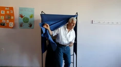 Gréci rozhodujú v referende o úsporných opatreniach. Kedy budú výsledky?
