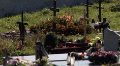 Prvá obeť černákovcov: Rodiny obete a vraha sa stretávajú na tom istom cintoríne