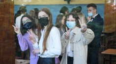 Poľsko uvoľňuje opatrenia: Otvárajú sa nákupné strediská, časť škôl i múzeá