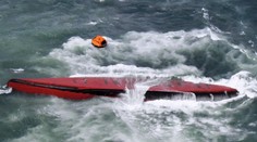 Pri pobreží Japonska sa prevrátil tanker s chemikáliami, zahynulo najmenej 8 ľudí