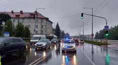 Tragická ranná nehoda. V Banskej Bystrici zrazilo auto na priechode chodca