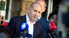Voľby v Bulharsku vyhral podľa exit pollu Radev. Na vládu mu to však stačiť nebude